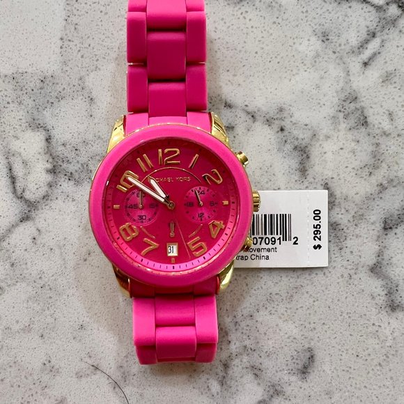 COPY - Michael Kors Women's MK5890 Chronograph Mercer Pink Silicone Chronograph… - Picture 4 of 6